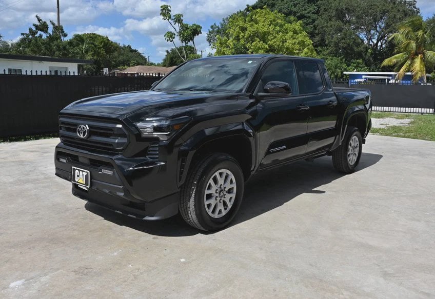 2025 Toyota Tacoma SR5 - 3TMKB5FN5SM041050 photo 1