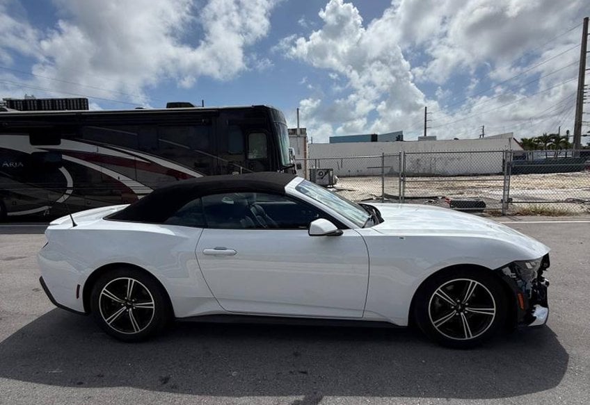 2024 Ford Mustang EcoBoost - 1FAGP8UHXR5129572 photo 6