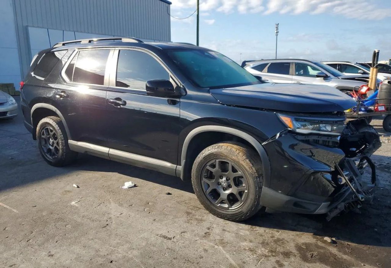 2024 Honda Pilot TrailSport - 5FNYG1H68RB022050 photo 12