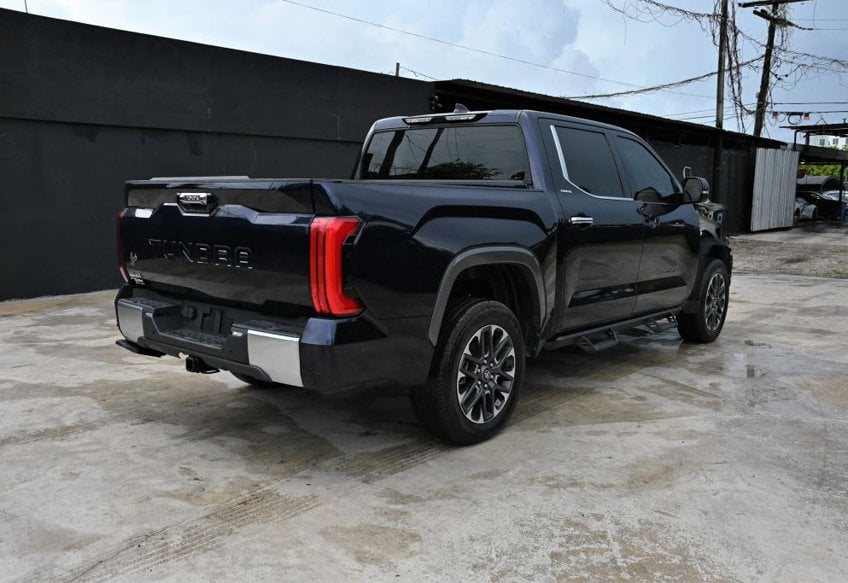 2025 Toyota Tundra Limited - 5TFJA5DB3SX263765 photo 4