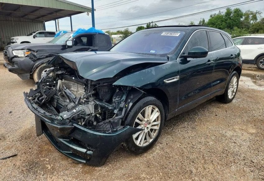 2018 Jaguar F-PACE 30t Prestige Sport Utility 4D - SADCK2GX3JA280907 photo 2