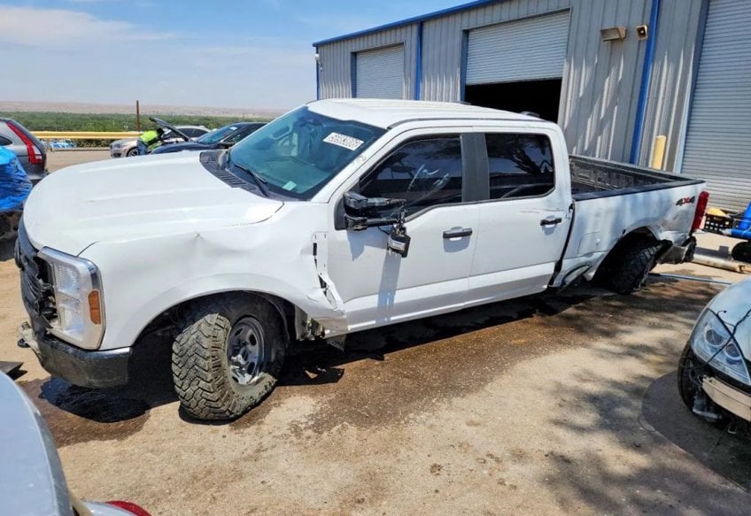 2024 Ford F-250 Super Duty XL - 1FT8W2BA4REE47904 photo 2