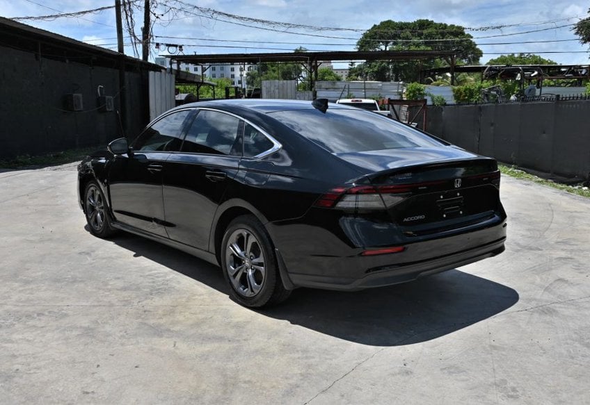 2023 Honda Accord EX - 1HGCY1F39PA006334 photo 4