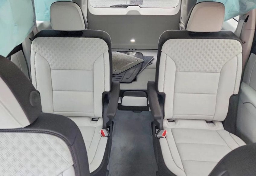 2024 GMC Acadia Denali - 1GKENLKS6RJ182550 photo 10