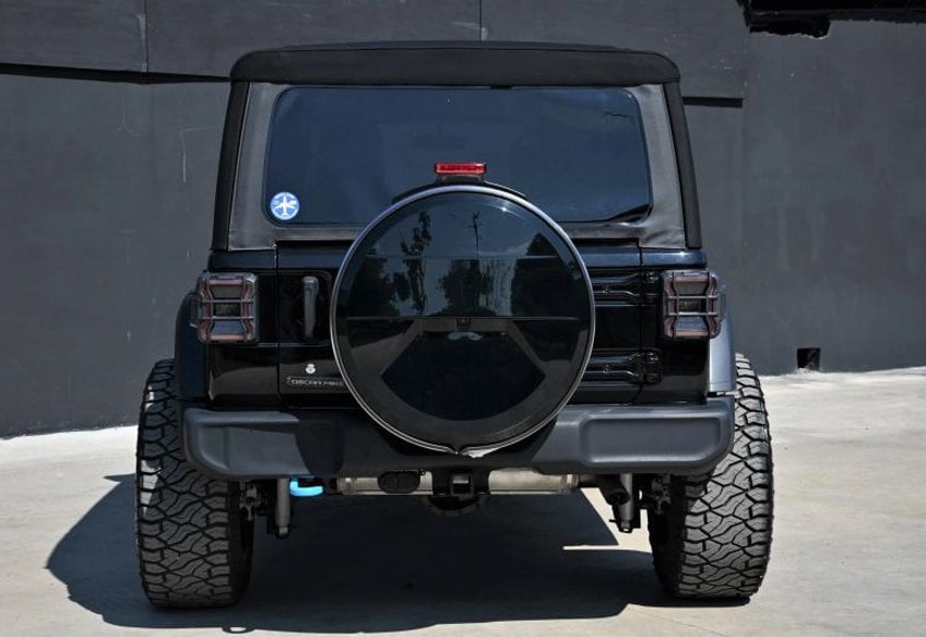 2020 Jeep Wrangler Unlimited Freedom Sport Utility 4D - 1C4HJXDG8LW250300 photo 41