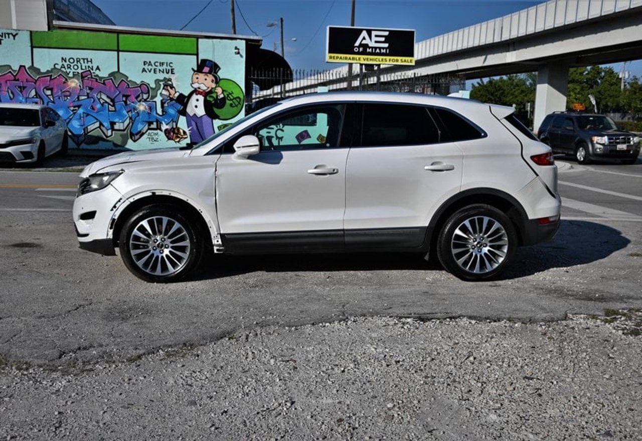 2017 Lincoln MKC Reserve Sport Utility 4D - 5LMCJ3C92HUL11058 photo 57