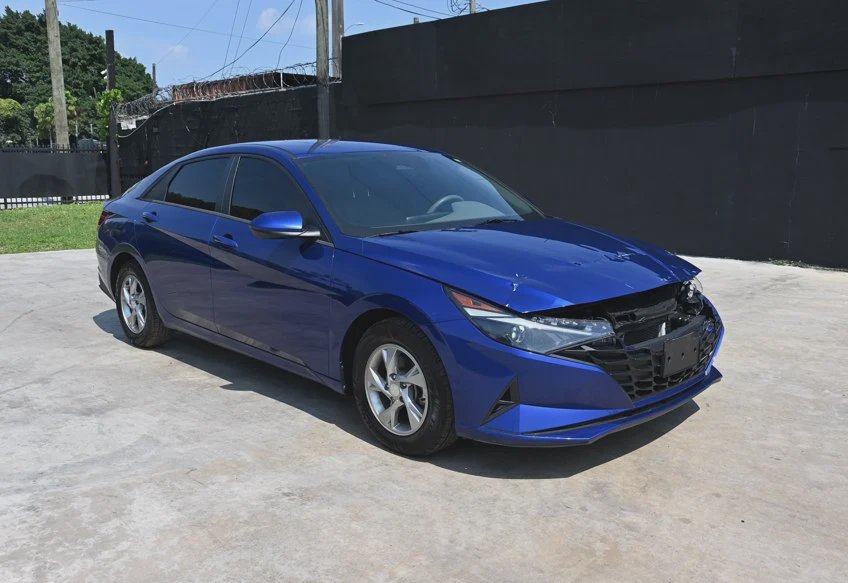 2023 Hyundai ELANTRA SE - 5NPLL4AG1PH116487 photo 3