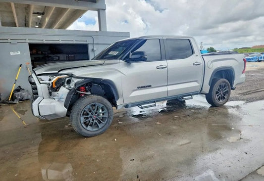 2026 Toyota Tundra SR5 - 5TFLA5DBXTX361475 photo 2