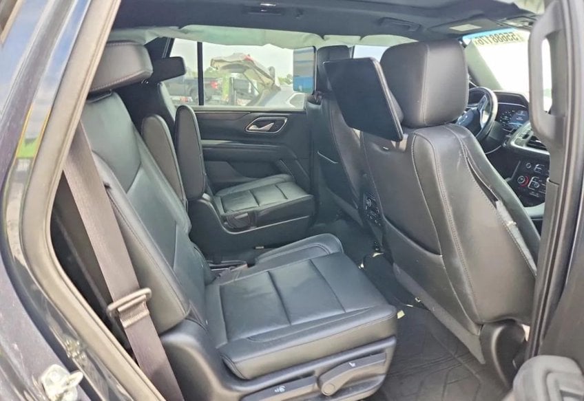 2022 Chevrolet Tahoe Z71 - 1GNSKPKL0NR140692 photo 10