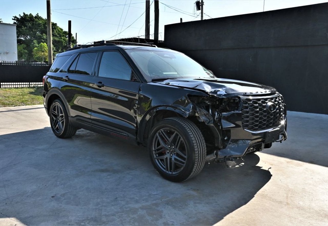 2026 Ford Explorer ST - 1FMWK7GC0TGA11360 photo 26