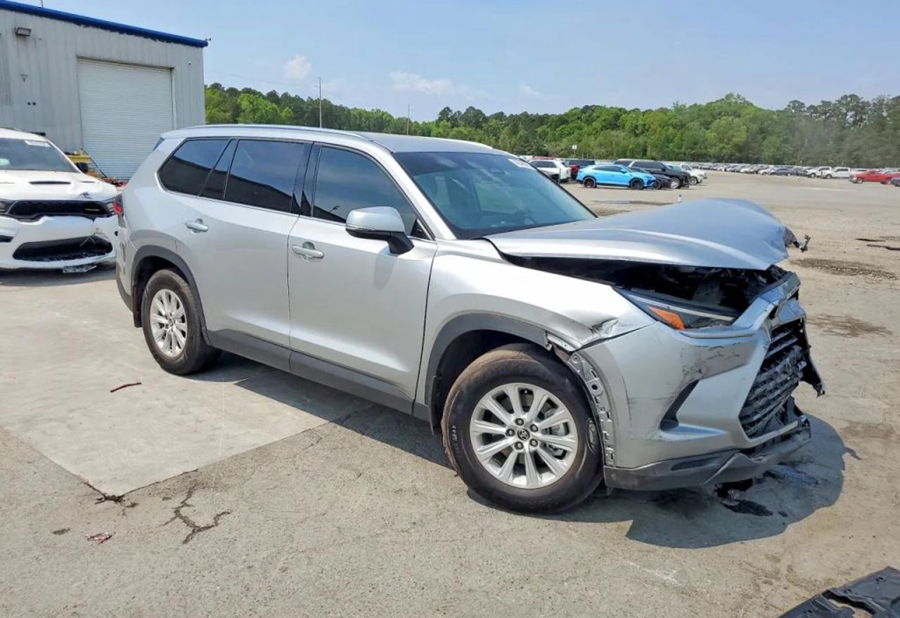 2025 Toyota Grand Highlander XLE - 5TDAAAA5XSS032021 photo 12