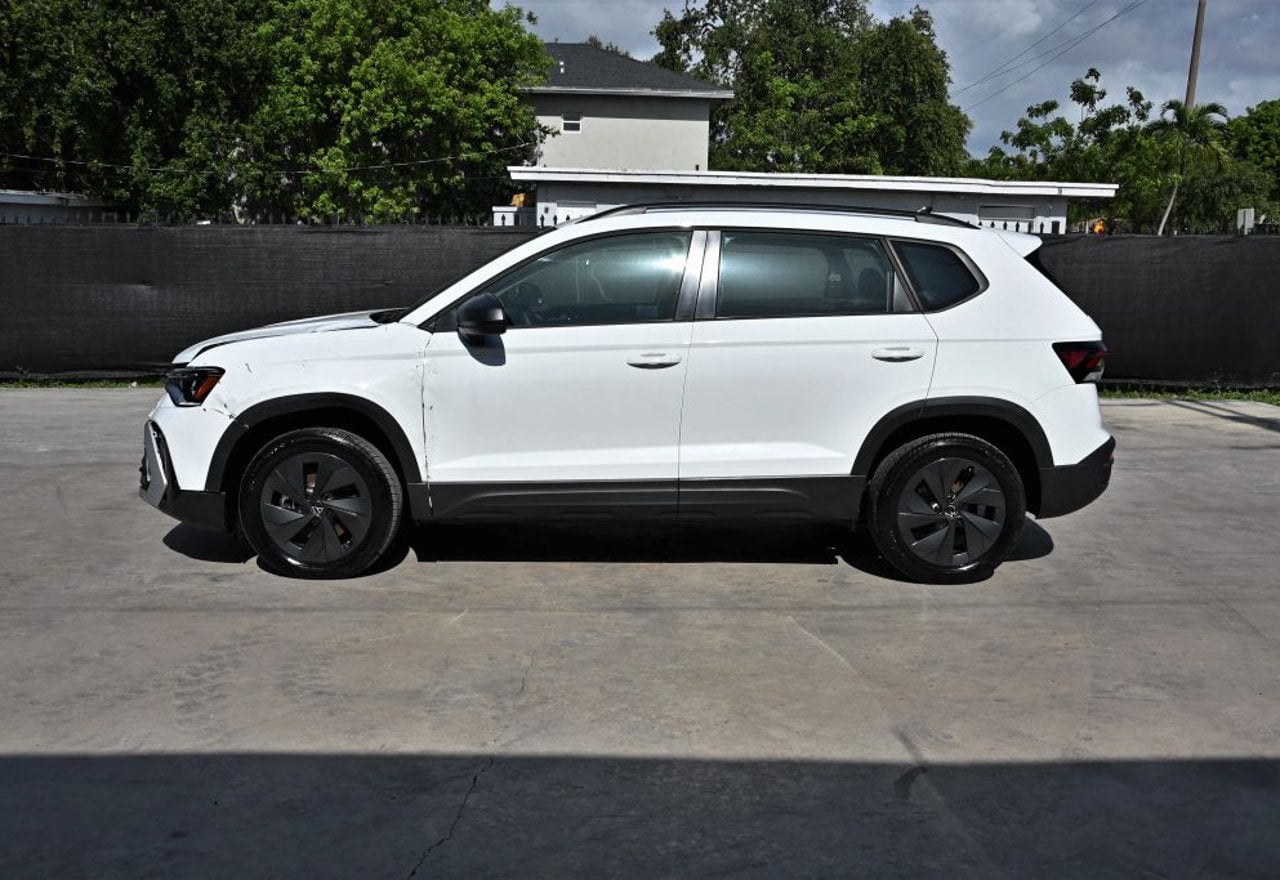 2025 Volkswagen Taos S - 3VV5C7B21SM067180 photo 23