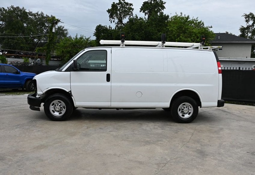 2024 Chevrolet Express 2500 - 1GCWGAF78R1179279 photo 6