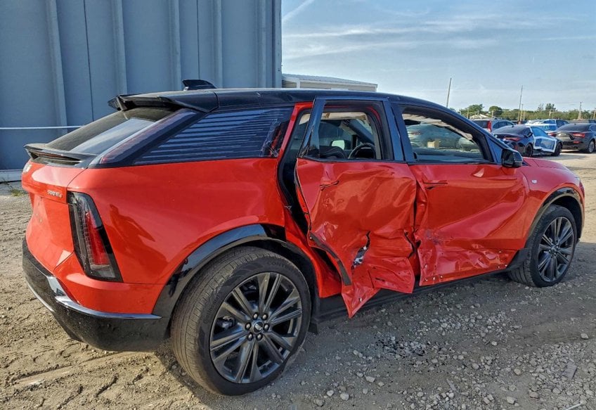 2025 Cadillac OPTIQ Sport 2 - 3GYK3GMR7SS231372 photo 4