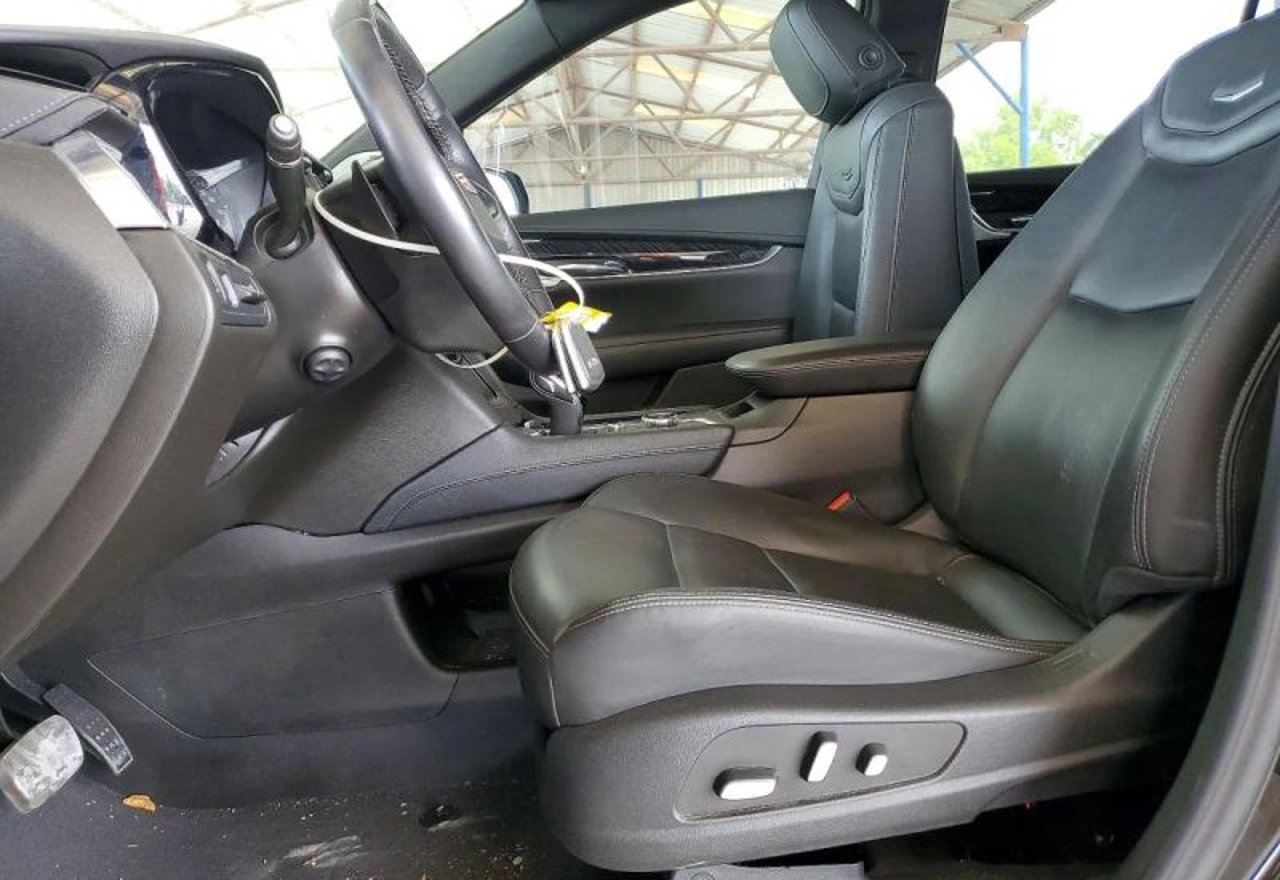 2022 Cadillac XT6 Premium Luxury Sport Utility 4D - 1GYKPCRS2NZ163658 photo 19
