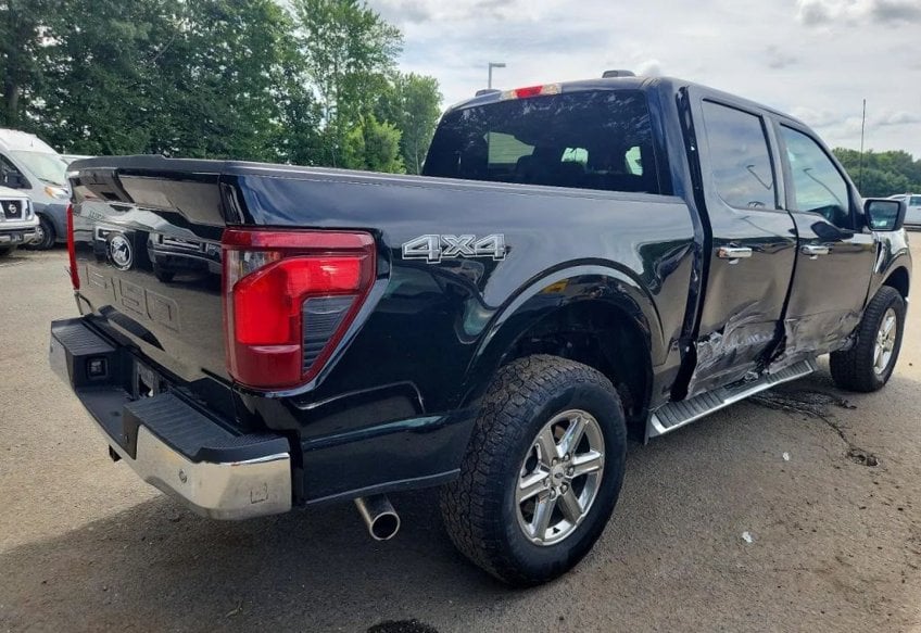 2025 Ford F-150 XLT - 1FTFW3L82SKE89763 photo 4