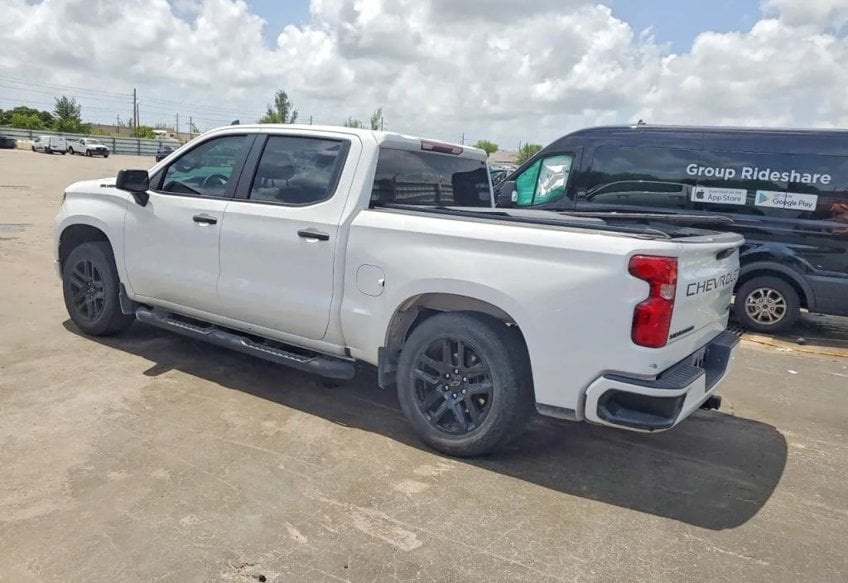 2024 Chevrolet Silverado 1500 Custom - 3GCPABEK7RG215238 photo 3