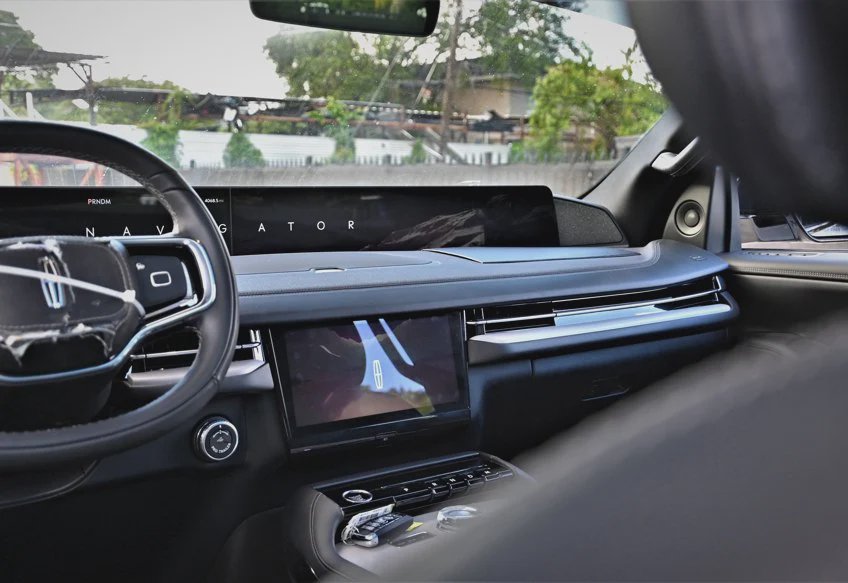 2025 Lincoln Navigator Reserve - 5LMJJ2LG8SEL03757 photo 10