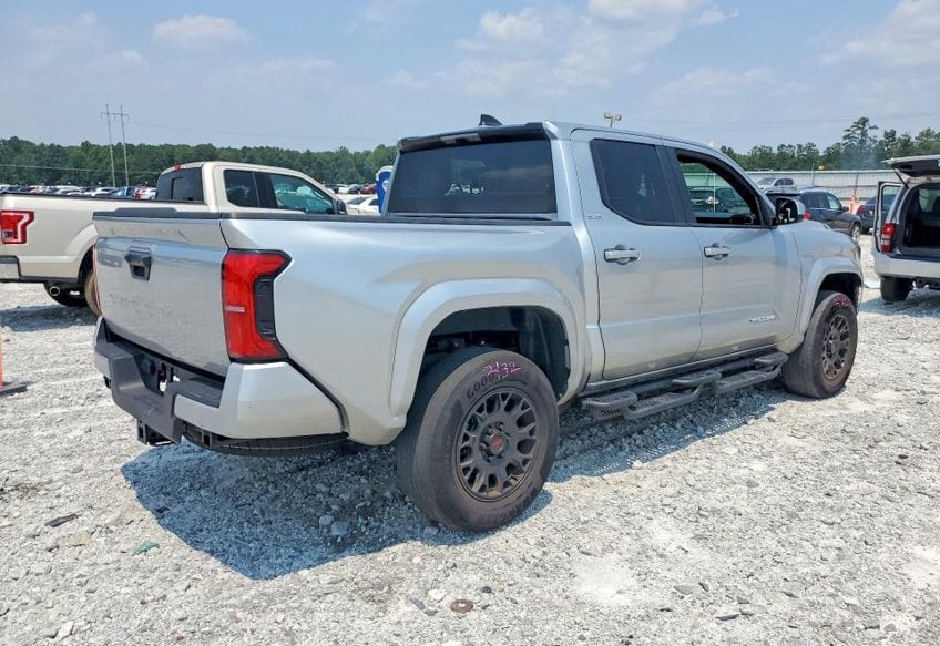 2025 Toyota Tacoma SR5 - 3TMKB5FN9SM047353 photo 4