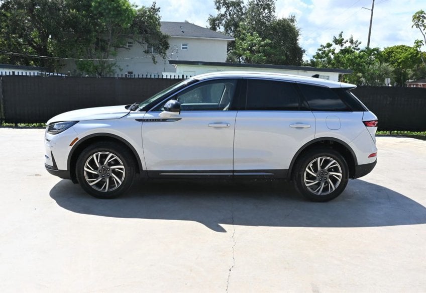 2023 Lincoln Corsair Standard - 5LMCJ1CA9PUL00202 photo 5
