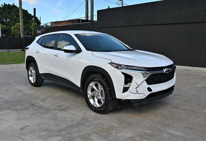 2025 Chevrolet Trax LS - KL77LFEP1SC119754 photo 2