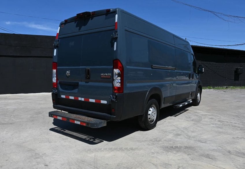 2020 Ram ProMaster 3500 159 WB - 3C6URVJG2LE107036 photo 4