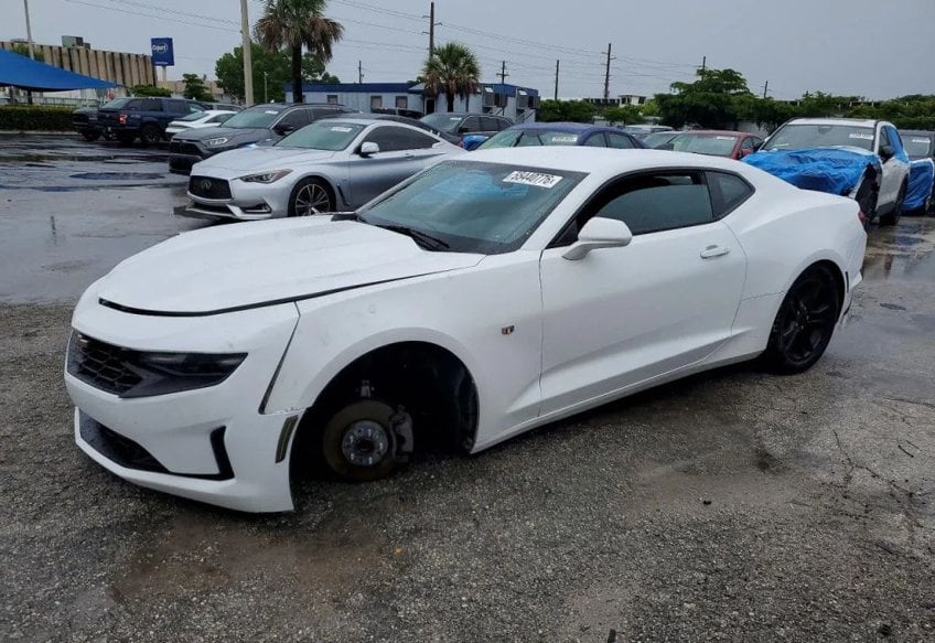 2020 Chevrolet Camaro LT - 1G1FB1RS8L0120012 photo 1