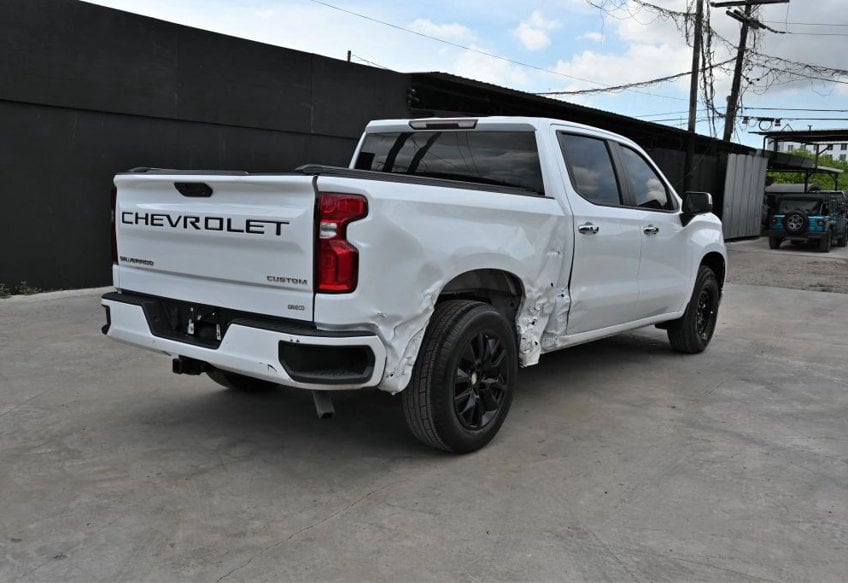 2022 Chevrolet Silverado 1500 Limited Custom - 1GCPWBEK1NZ155212 photo 4