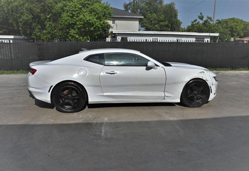 2020 Chevrolet Camaro LT - 1G1FB1RS8L0120012 photo 6