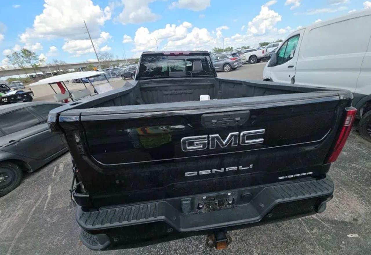 2024 GMC Sierra 3500HD Denali Ultimate - 1GT49YEY7RF336453 photo 18