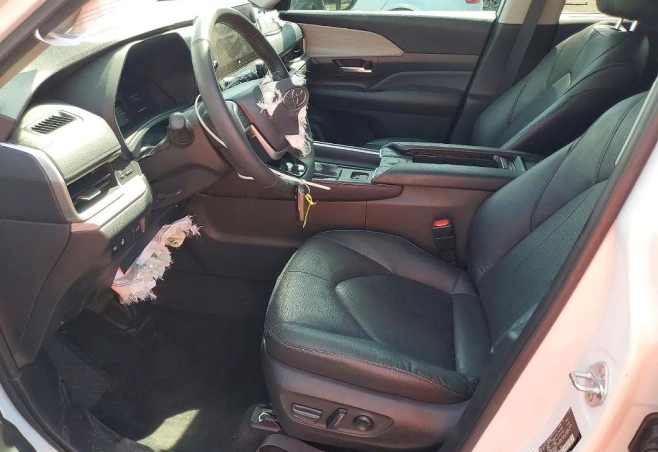 2024 Toyota Grand Highlander Limited - 5TDAAAB5XRS041973 photo 19