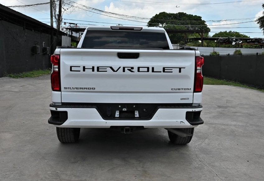 2022 Chevrolet Silverado 1500 Limited Custom - 1GCPWBEK1NZ155212 photo 8