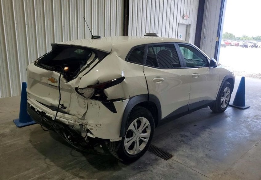 2025 Chevrolet Trax LS - KL77LFEP9SC202431 photo 4