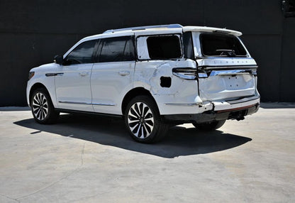 2023 Lincoln Navigator Reserve - 5LMJJ2KG8PEL02715 photo 4