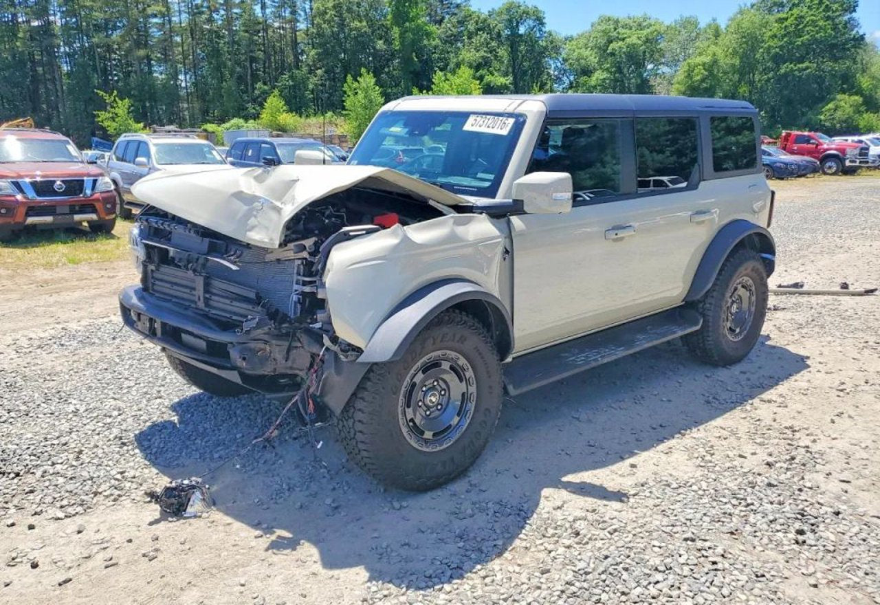 2025 Ford Bronco Outer Banks - 1FMEE8BH2SLB80653 photo 13