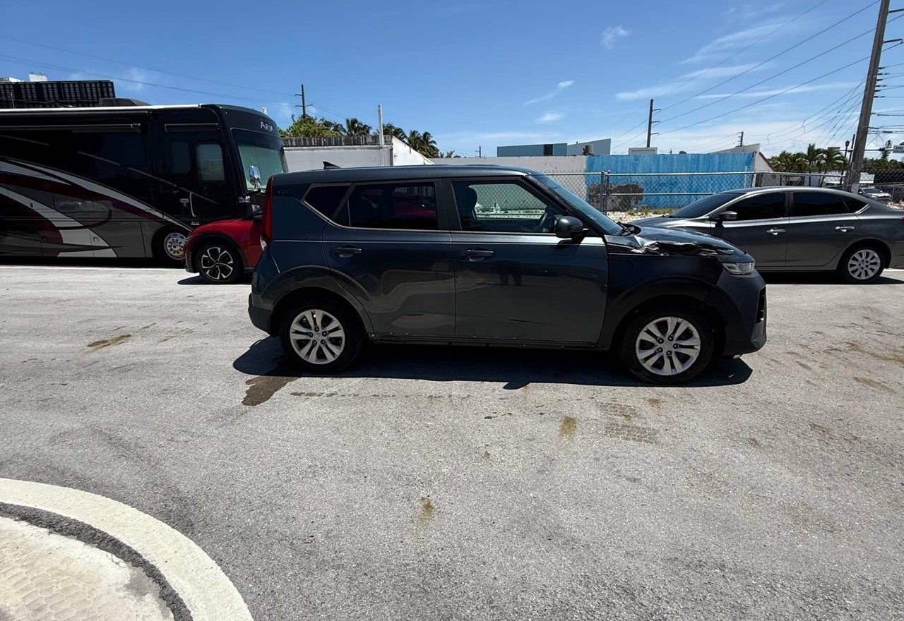2020 Kia Soul - KNDJ23AU4L7106979 photo 20