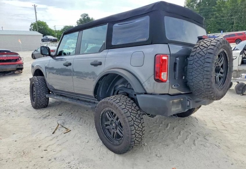 2023 Ford Bronco Base - 1FMEE5BP6PLA87244 photo 4