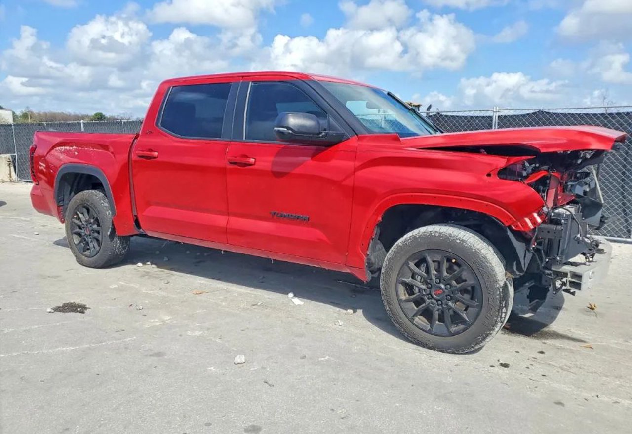 2025 Toyota Tundra SR5 - 5TFLA5DB1SX267872 photo 10