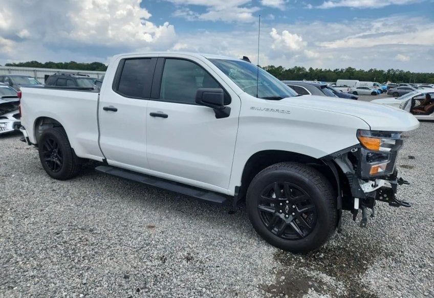 2025 Chevrolet Silverado 1500 Custom - 1GCRABEK3SZ238532 photo 1