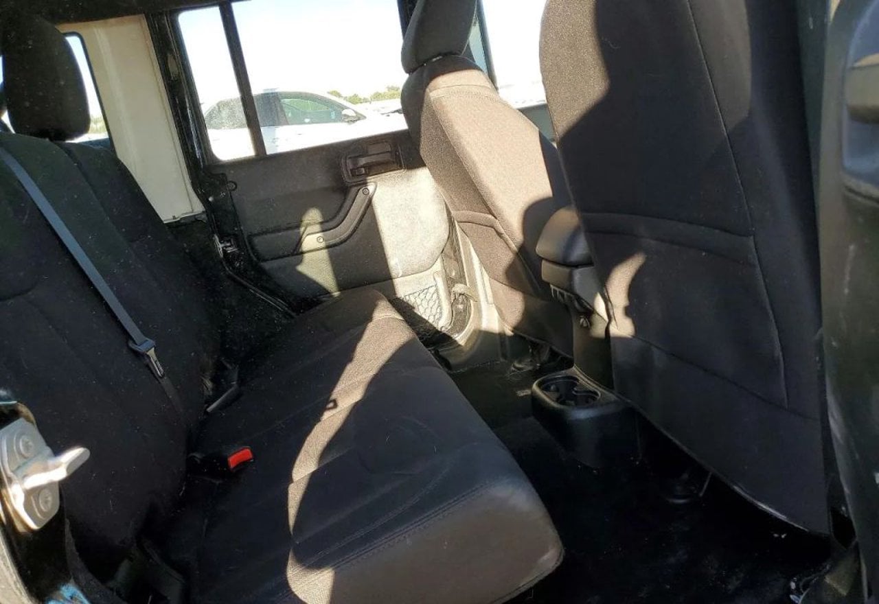 2017 Jeep Wrangler Unlimited Sport - 1C4BJWDG9HL639634 photo 21