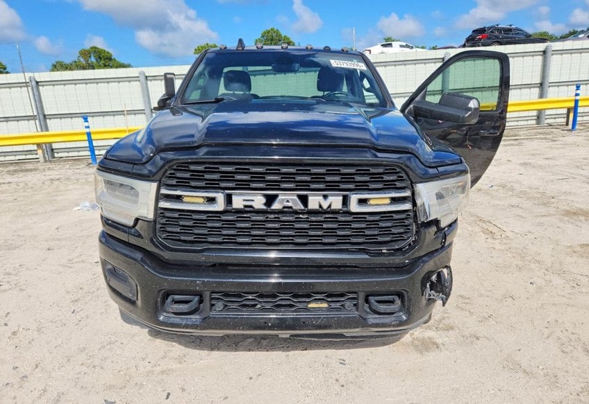 2022 Ram 3500 Big Horn - 3C63R3BL1NG269758 photo 5