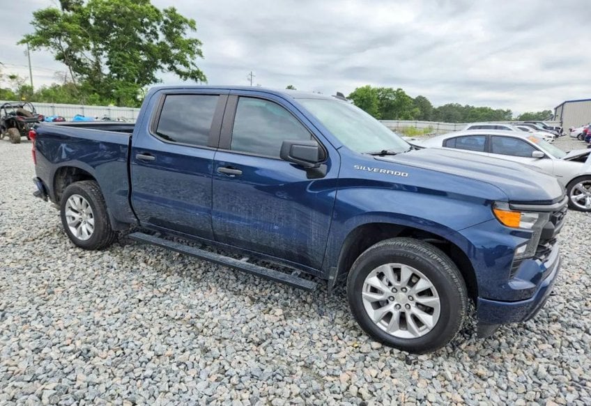 2022 Chevrolet Silverado 1500 Custom - 1GCPABEKXNZ590633 photo 1
