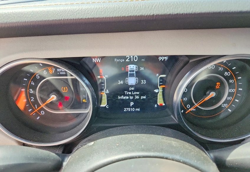 2022 Jeep Gladiator Overland - 1C6HJTFG7NL114371 photo 9