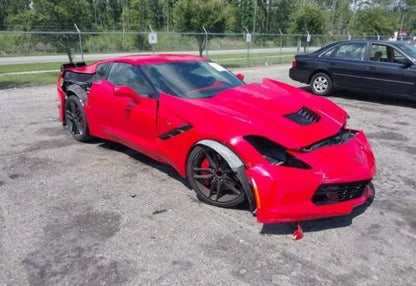 2016 Chevrolet Corvette Stingray Z51 - 1G1YM2D70G5121045 photo 2