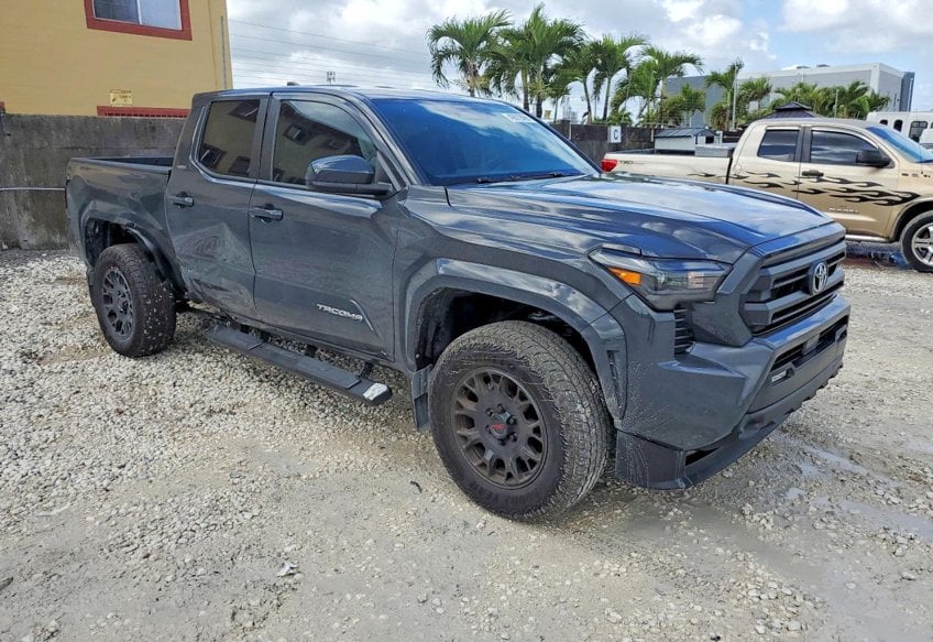 2026 Toyota Tacoma SR5 - 3TMKB5FN2TM059880 photo 4