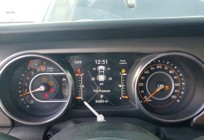 2023 Jeep Gladiator - 1C6HJTAG3PL554615 photo 8