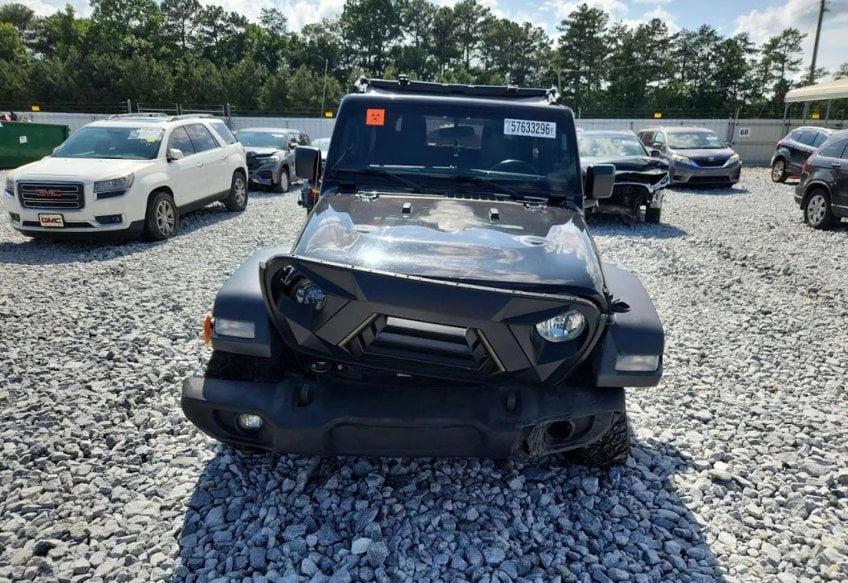 2018 Jeep Wrangler Unlimited Sport S - 1C4HJXDN9JW200176 photo 5