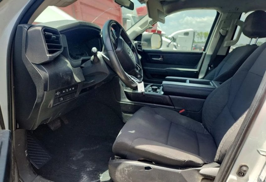 2023 Toyota Tundra SR5 - 5TFLA5DB4PX063204 photo 5