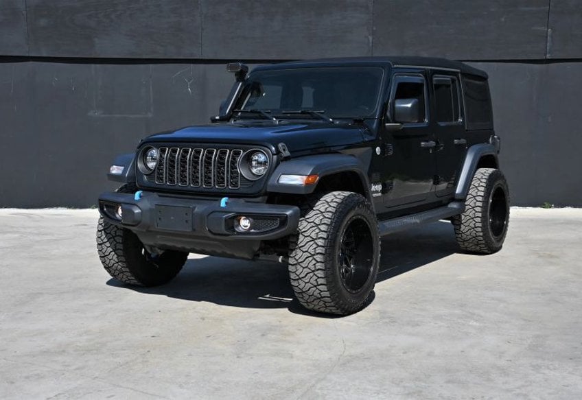 2020 Jeep Wrangler Unlimited Freedom Sport Utility 4D - 1C4HJXDG8LW250300 photo 40