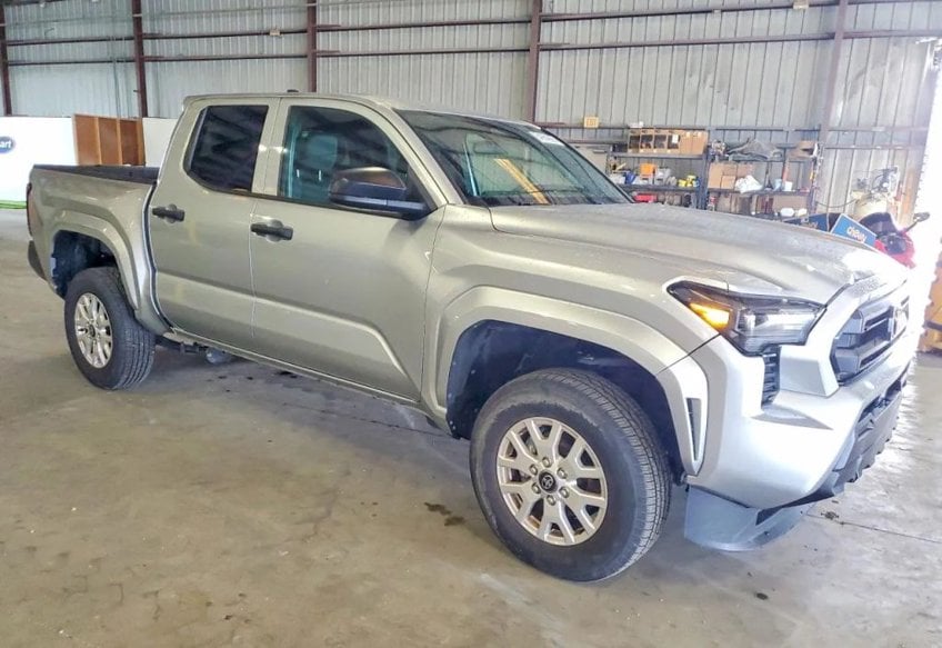 2025 Toyota Tacoma SR - 3TYLD5KN5ST012074 photo 2